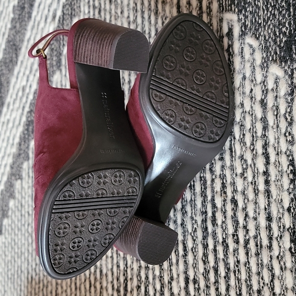 Naturalizer Open Toe Booties - Picture 4 of 8